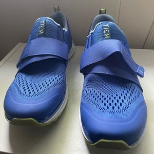 Tiem Slipstream cycling shoes NWT Size 9 w/cleats